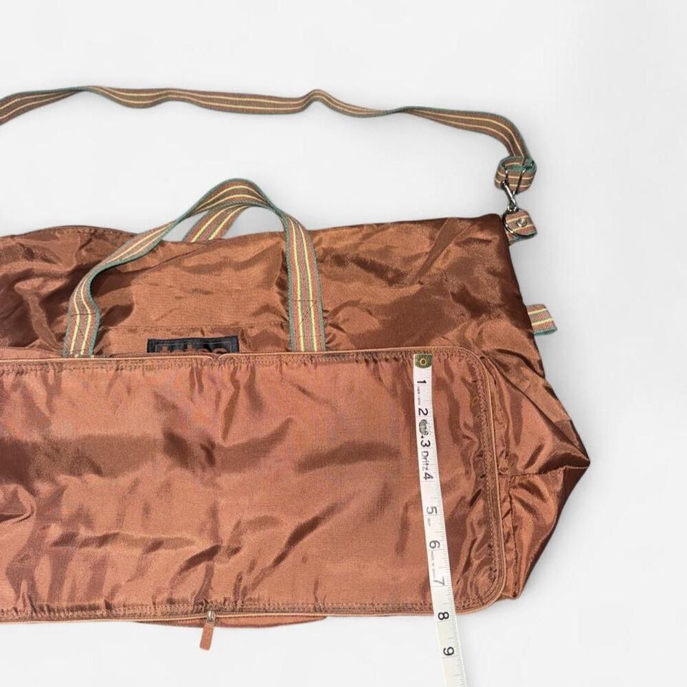 Totes Brown Nylon Weekender Bag, Duffle Bag for Travel, Collapsible tote bag - Picture 5 of 8